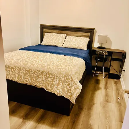 Cozyhome Markham Room photo